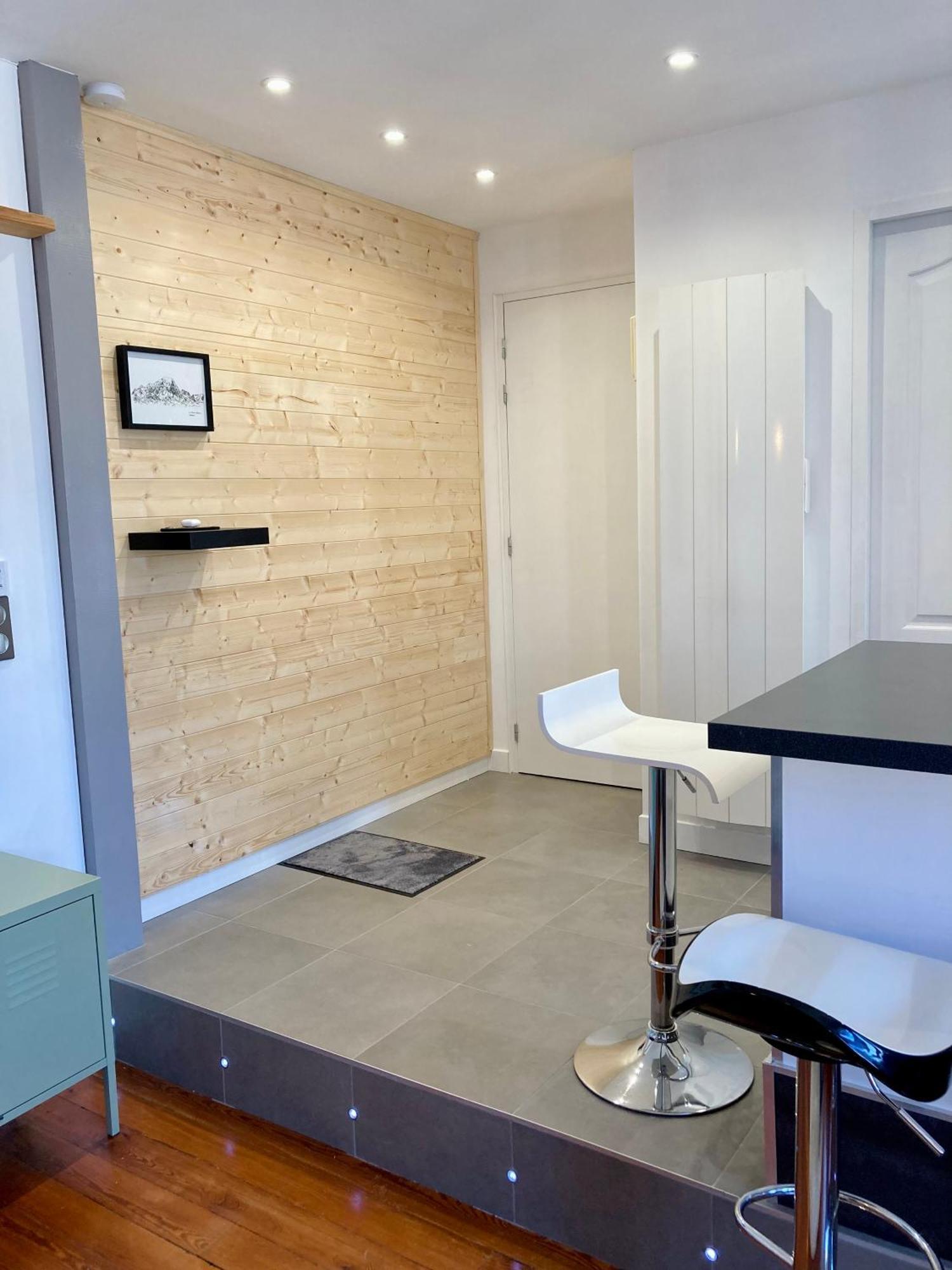 Le Nivolet, Cosy Appartement Chambéry Eksteriør billede